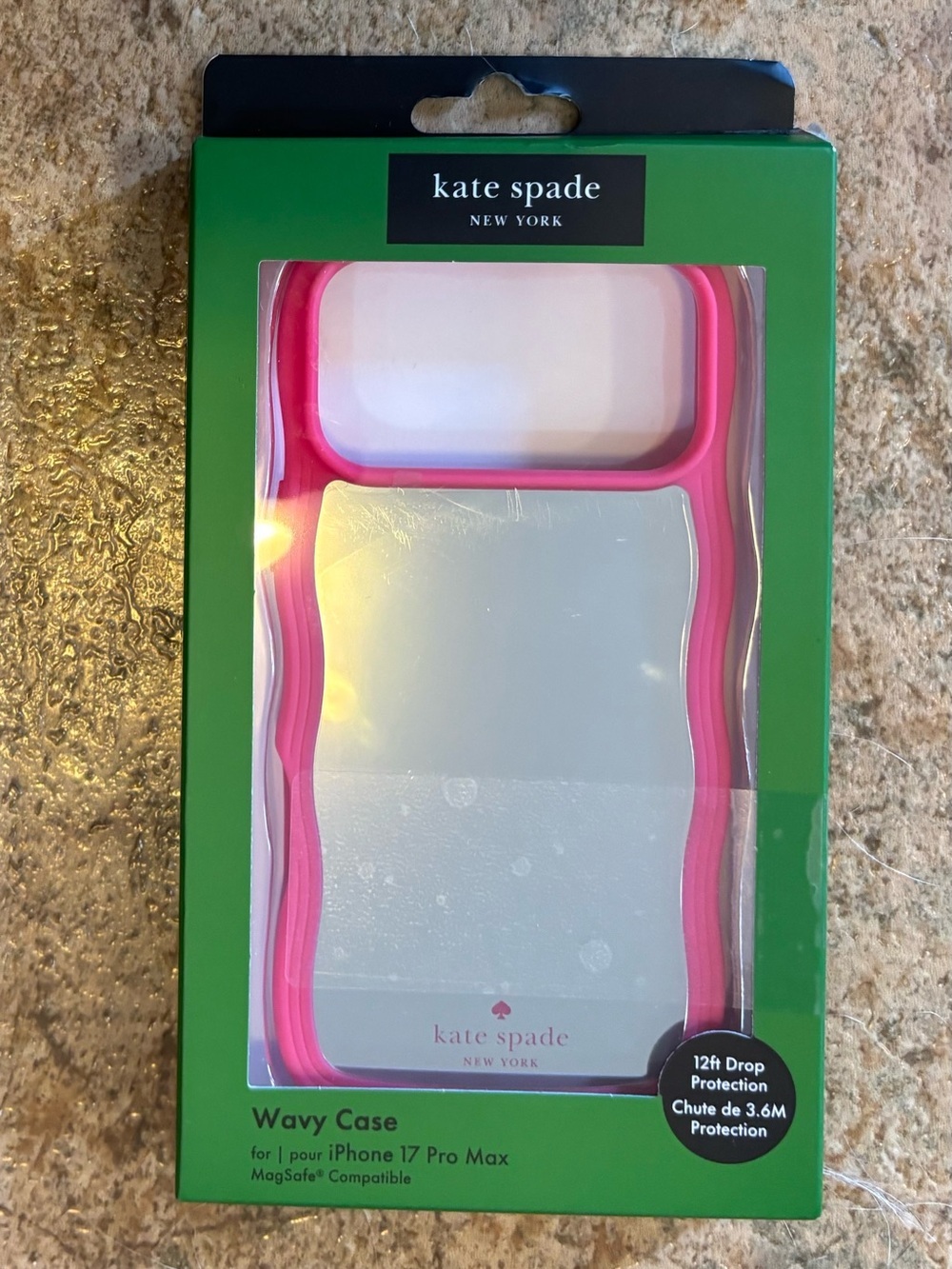 NIB kate spade New York Wavy MagSafe Case for iPhone 17 Pro Max